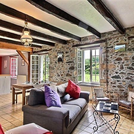 Holiday Home Le Gite De Kerneuil Gommenec'h Bagian luar foto