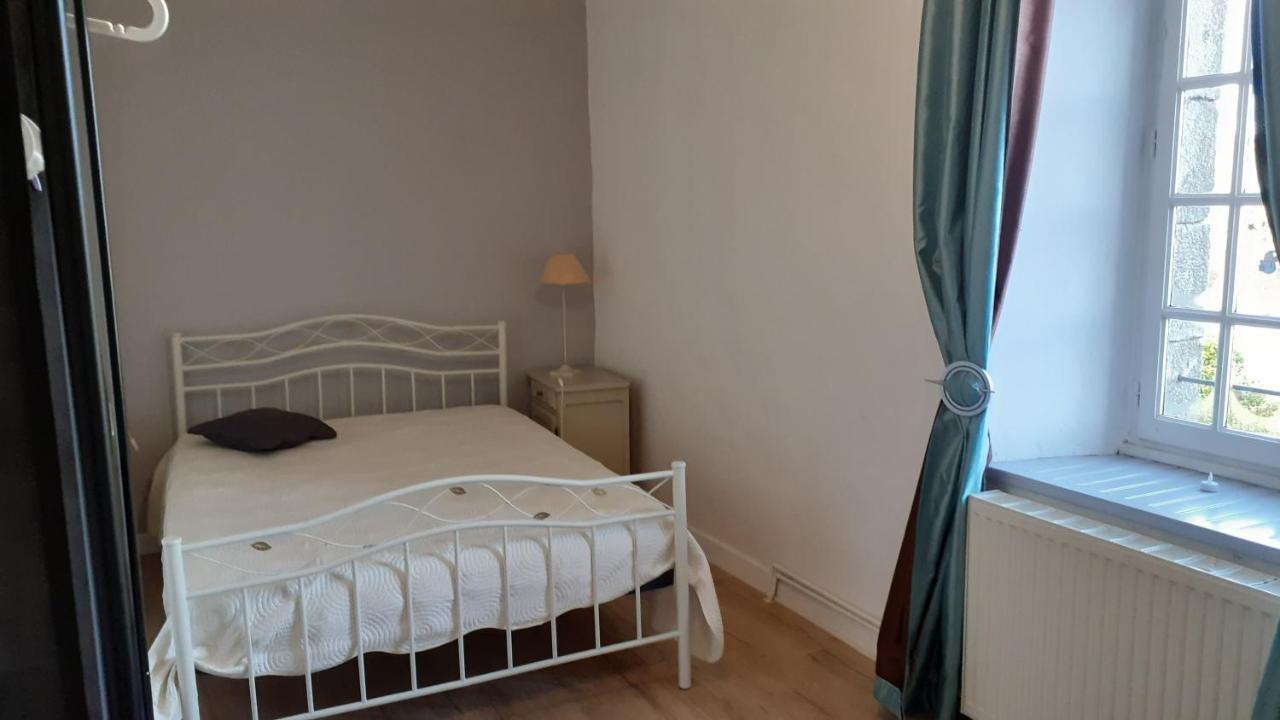 Holiday Home Le Gite De Kerneuil Gommenec'h Bagian luar foto